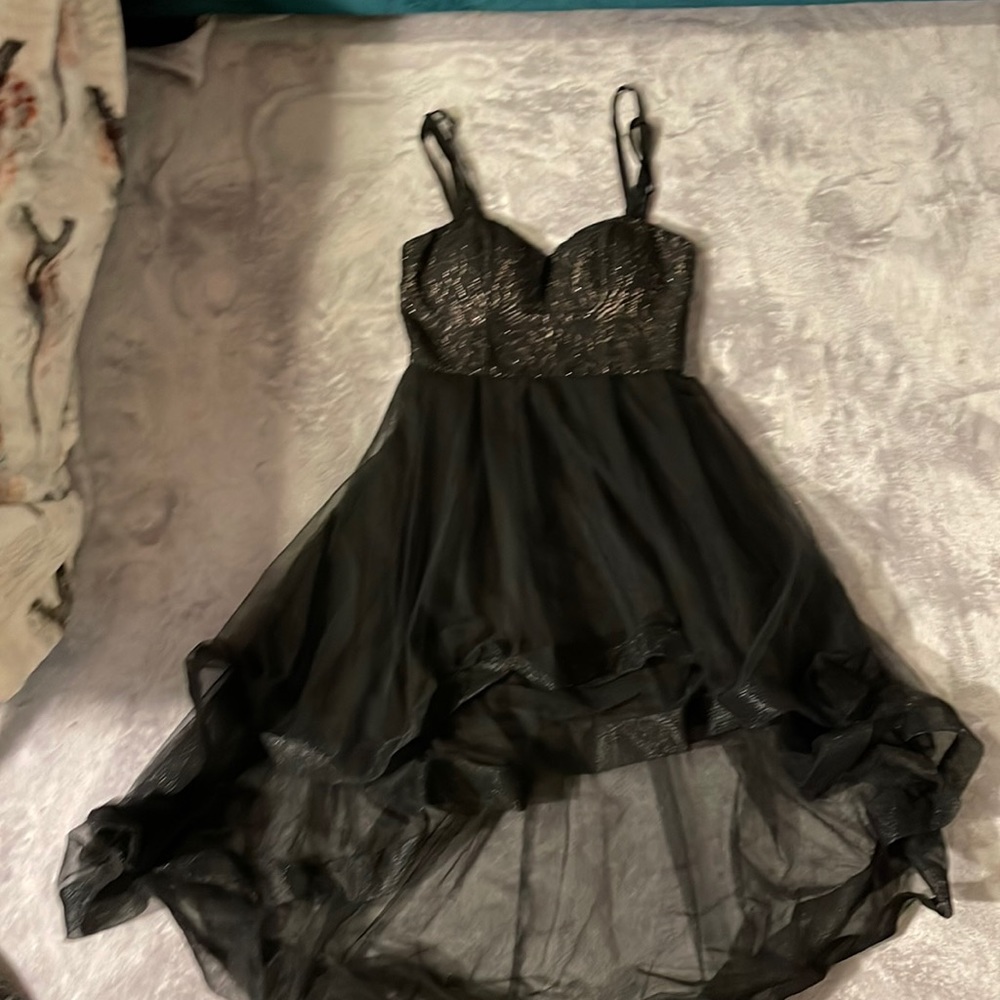 black prom dress